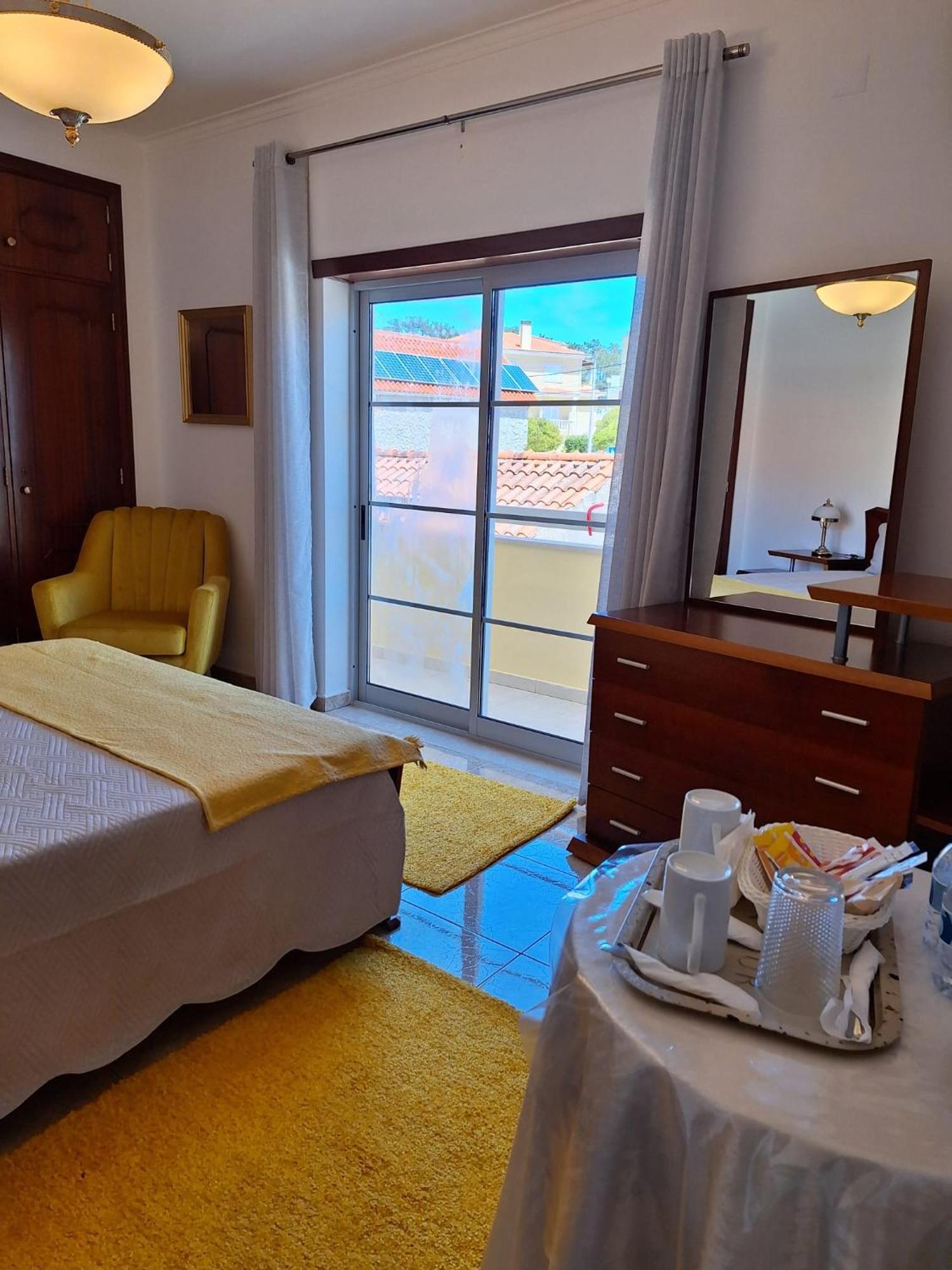 Casa Branca Pinhal Homestay *